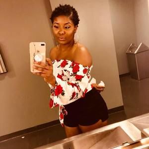 Meet your Posher, Brittney